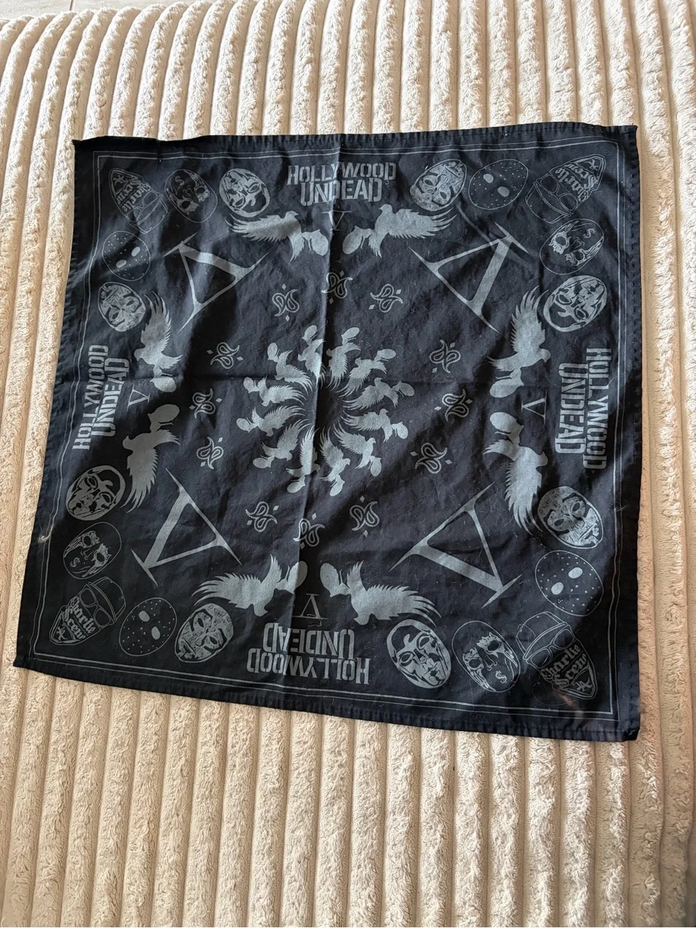 Black Bandana Scarf - Graphic Men's Accessory